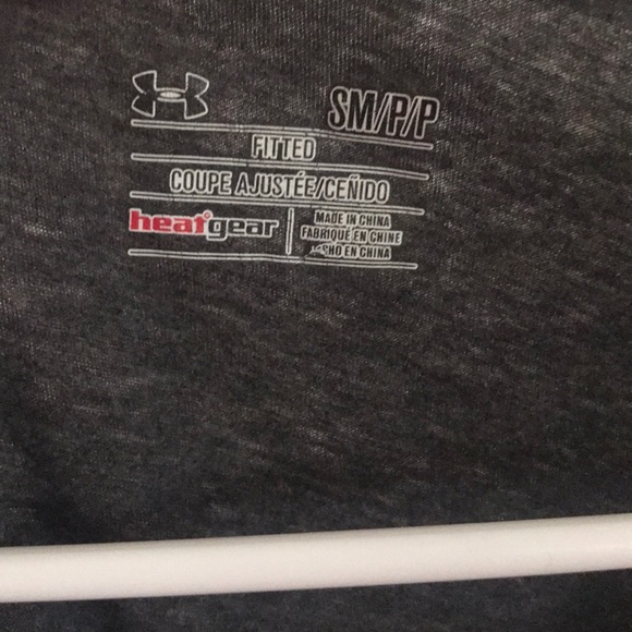 4 for $30  

Under Armour Shirt - Picture 4 of 4